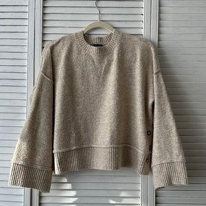 Cropped sweater